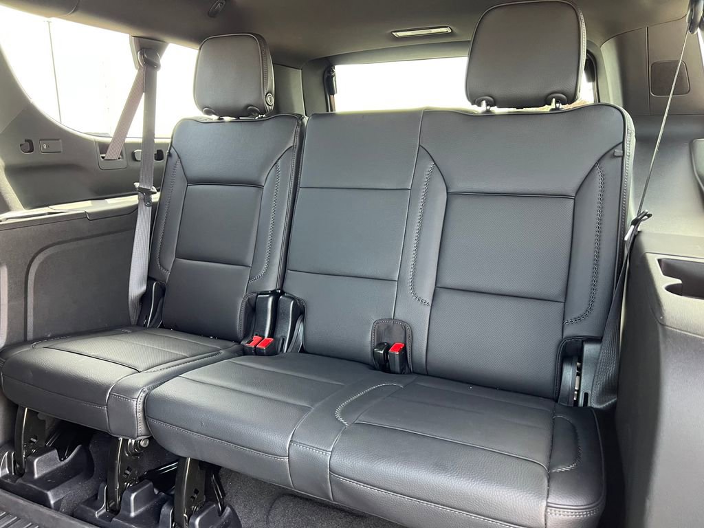 New 2025 GMC Yukon XL Denali w/ Denali Reserve Package AWD/4WD image 7