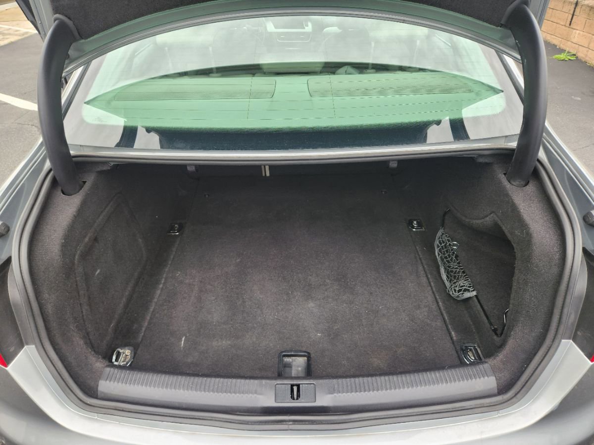 Used 2010 Audi A4 2.0T Premium Plus image 11