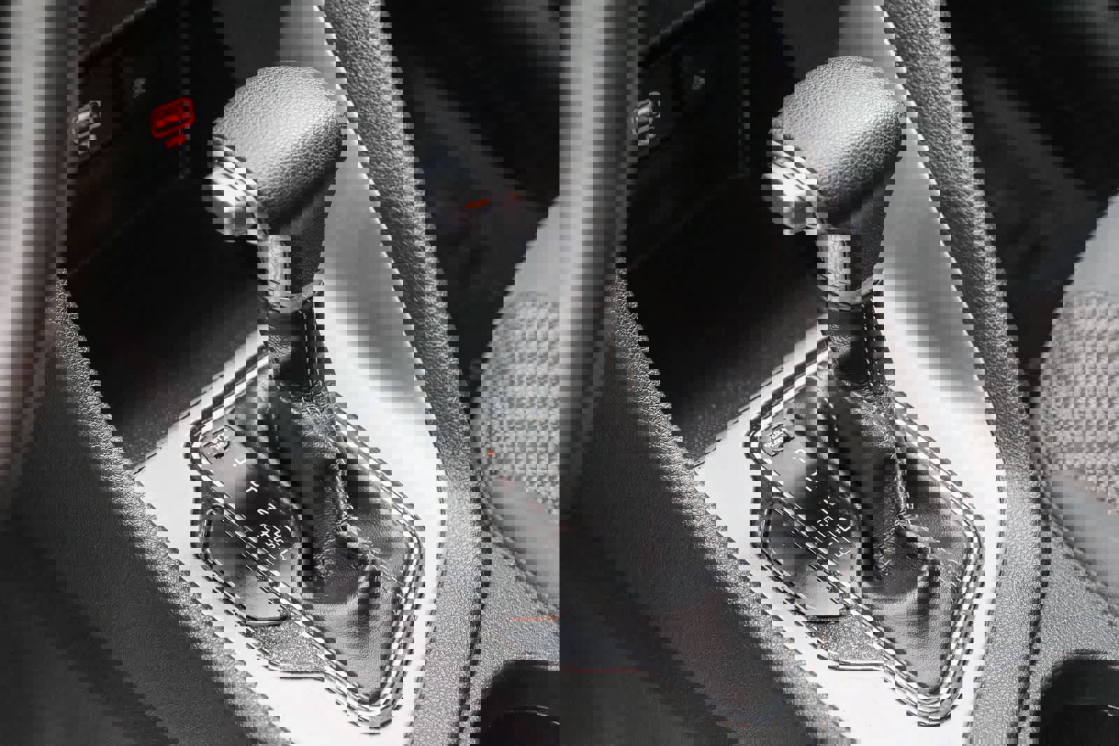 Used 2021 Kia Niro LX image 25