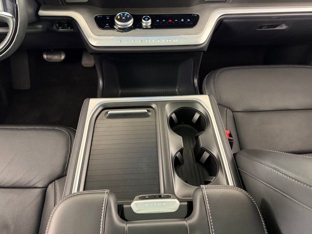 Used 2025 Ford Expedition Platinum image 17
