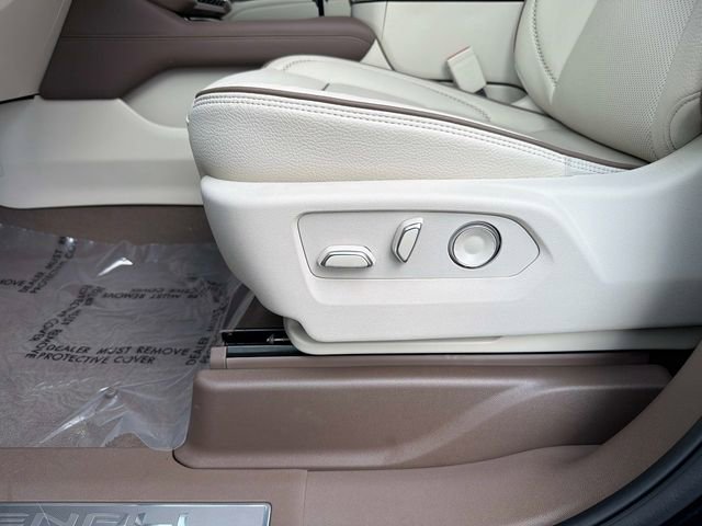 New 2026 GMC Yukon Denali w/ Denali Reserve Package image 19