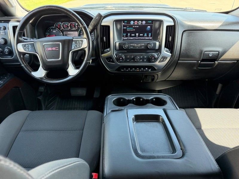 Used 2018 GMC Sierra 2500 SLE w/ SLE Preferred Package AWD/4WD image 8