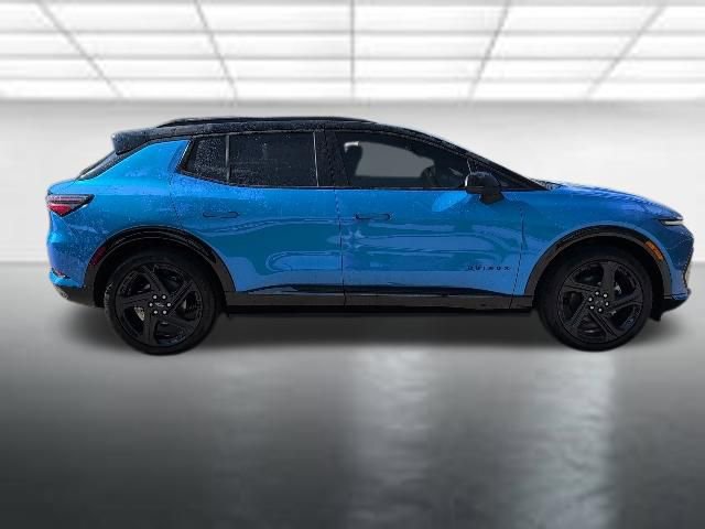 New 2026 Chevrolet Equinox EV RS FWD image 32