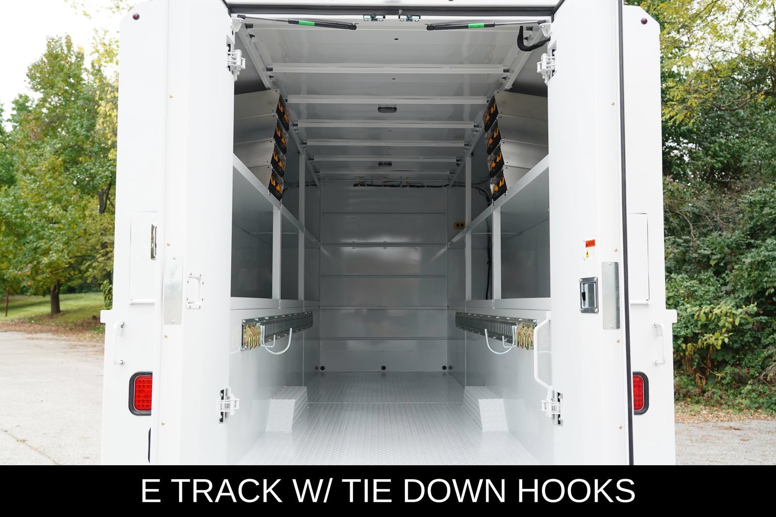 Used 2023 Mercedes-Benz Sprinter 3500 image 6