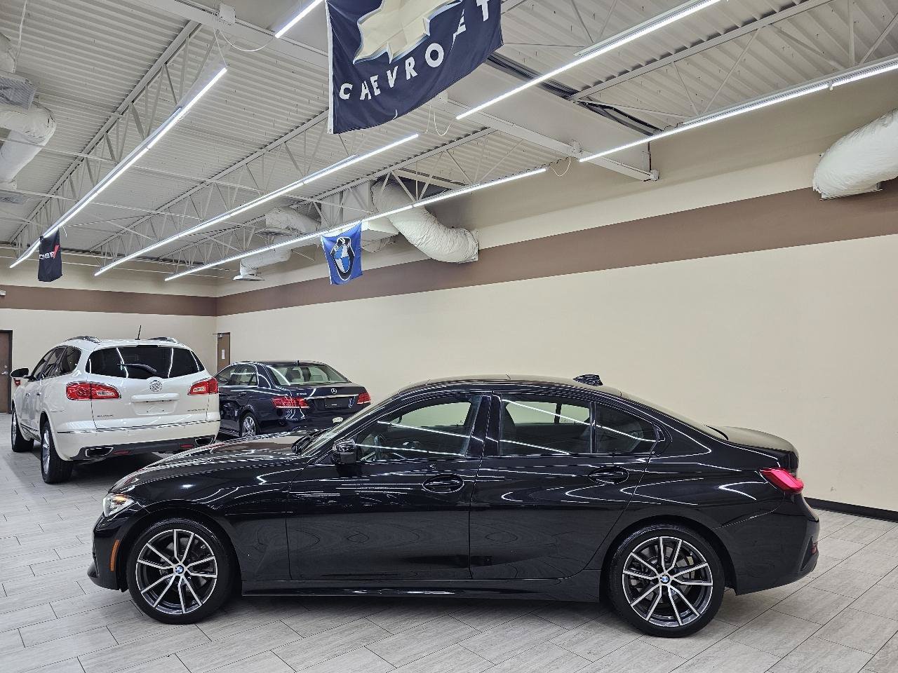 Used 2020 BMW 330i Sedan RWD image 9