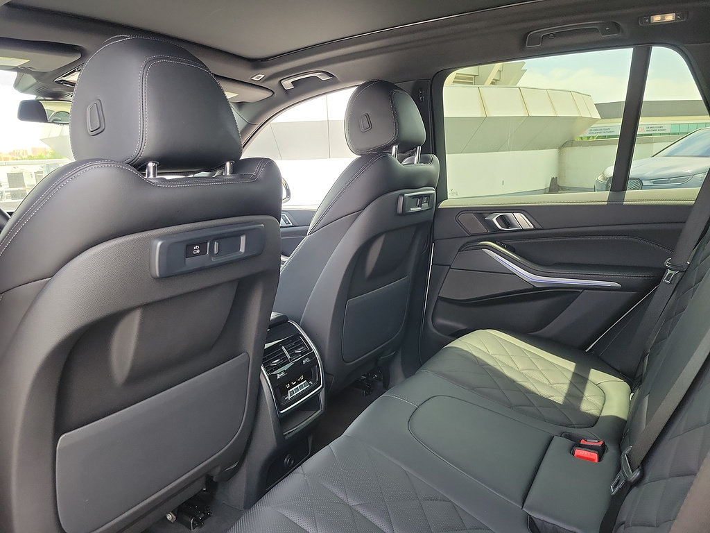 Used 2023 BMW X5 sDrive40i w/ M Sport Package RWD image 15