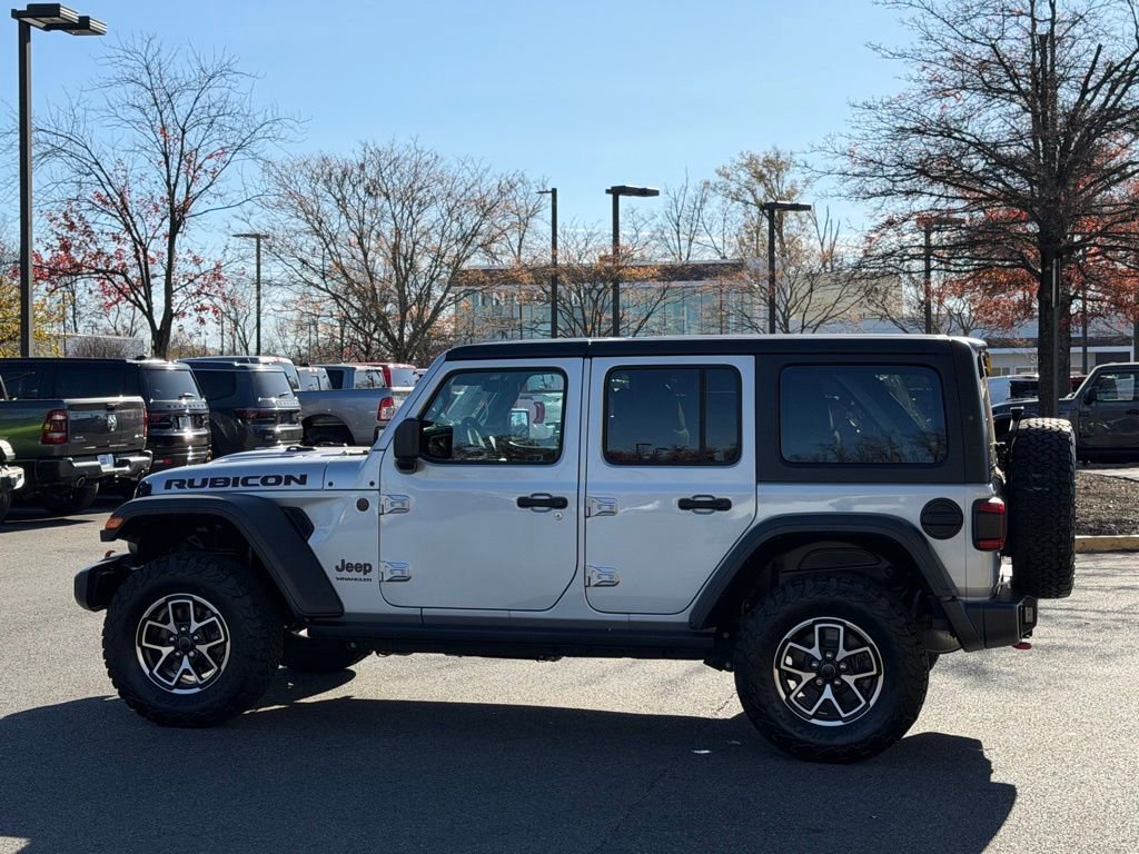 Certified 2024 Jeep Wrangler Unlimited Rubicon w/ Technology Group image 11