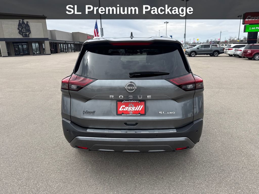 Used 2023 Nissan Rogue SL w/ SL Premium Package image 5