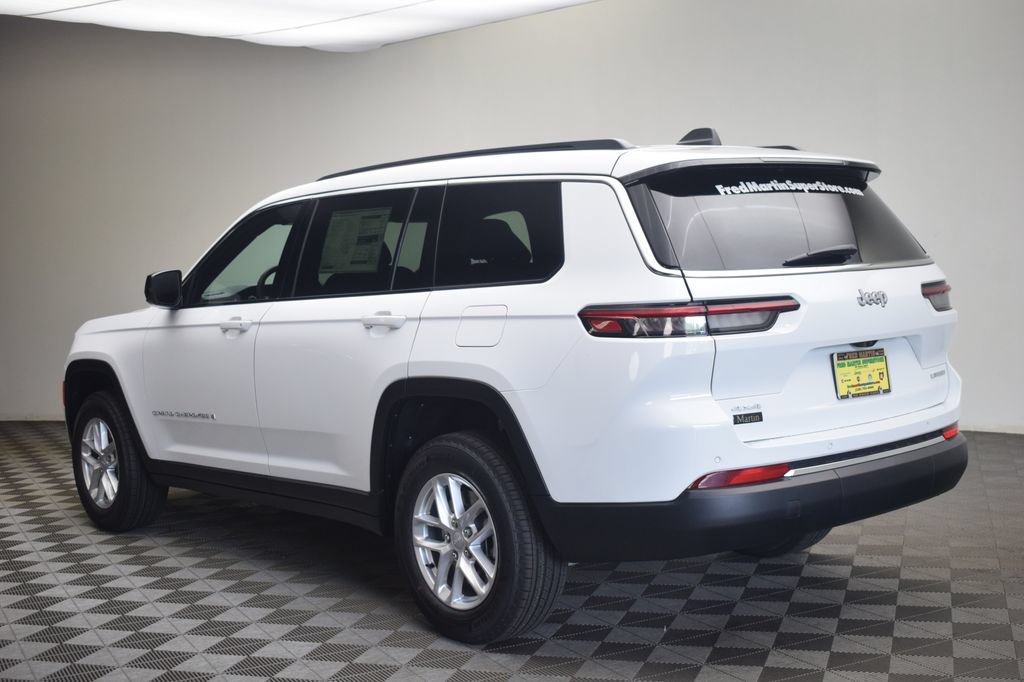 New 2026 Jeep Grand Cherokee L Laredo AWD/4WD image 11