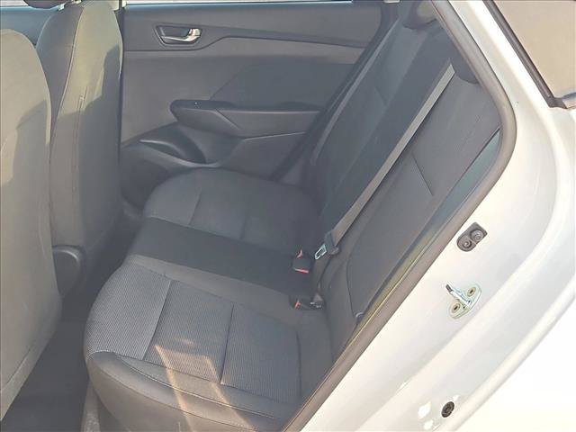Used 2022 Hyundai Accent SE FWD image 17