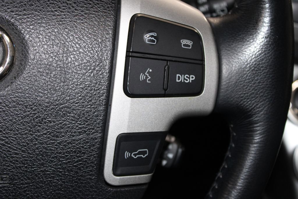 Used 2013 Toyota Land Cruiser AWD/4WD image 38