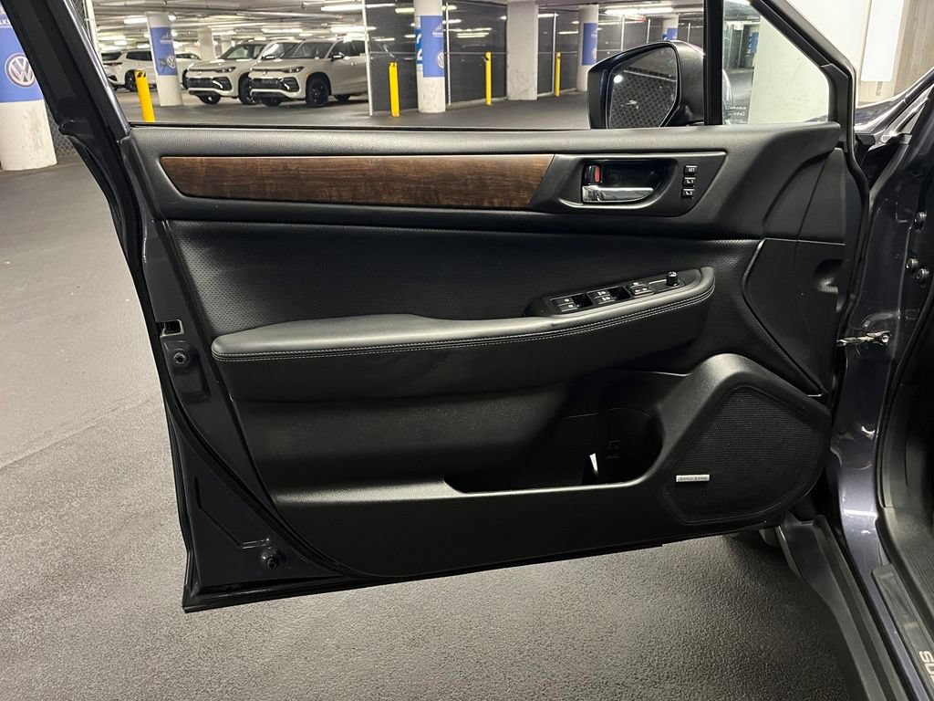 Used 2017 Subaru Outback 2.5i Limited AWD/4WD image 17