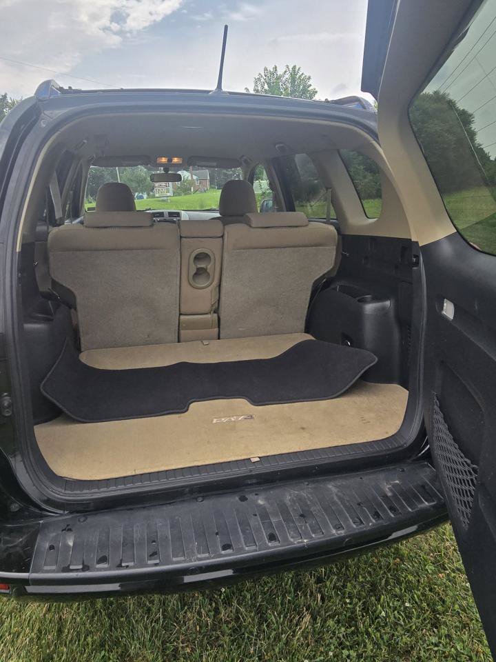 Used 2009 Toyota RAV4 4WD image 9