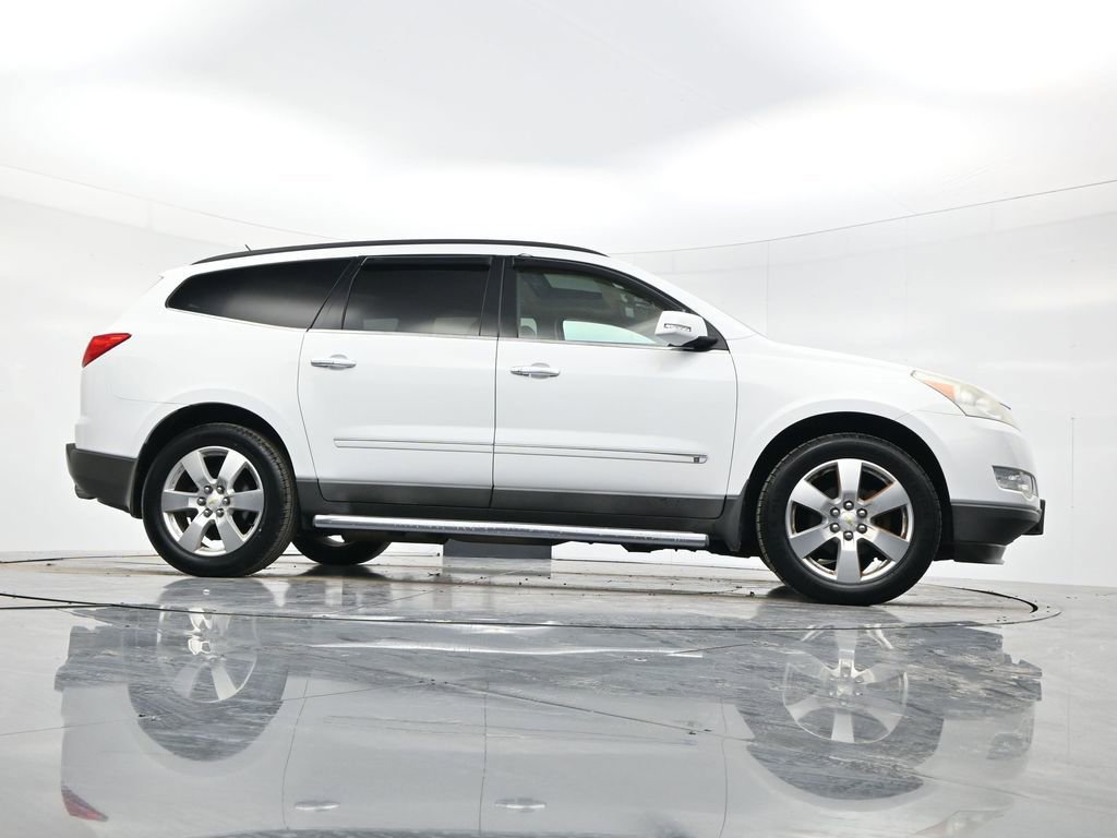 Used 2009 Chevrolet Traverse LTZ image 55