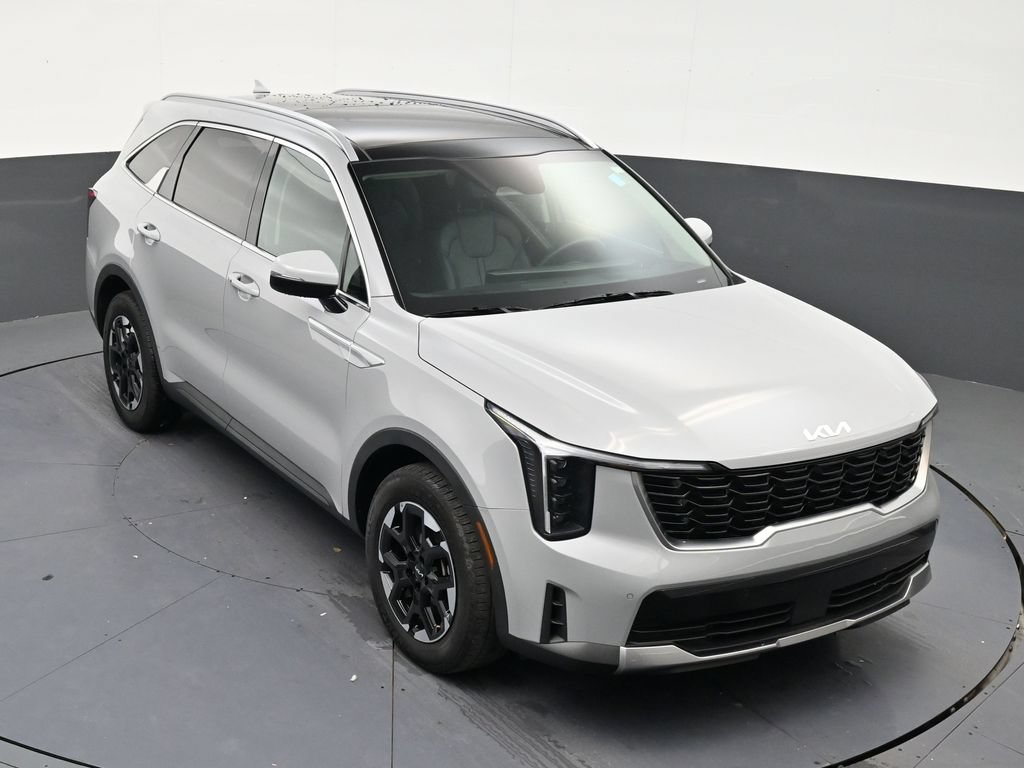 Used 2025 Kia Sorento S w/ Panoramic Sunroof Package FWD image 18
