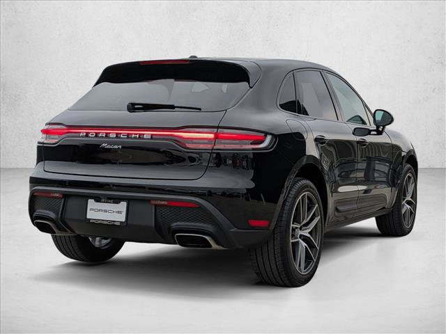 Certified 2023 Porsche Macan image 9