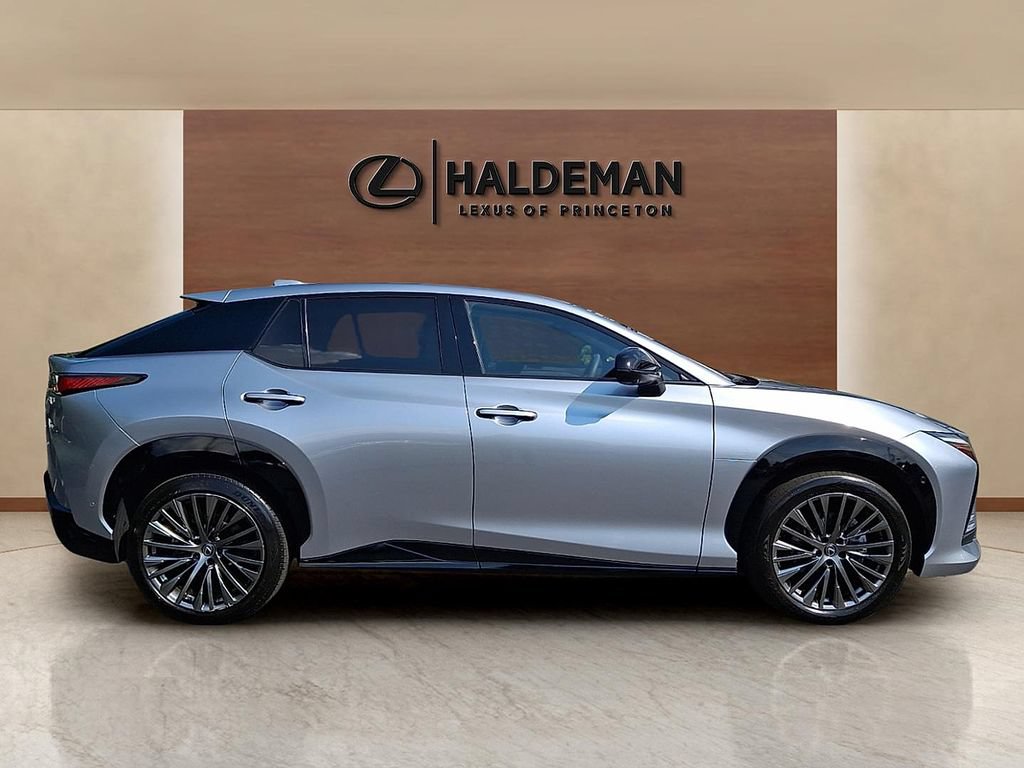 Used 2023 Lexus RZ 450e Premium w/ Accessory Package (Z1) AWD/4WD image 7
