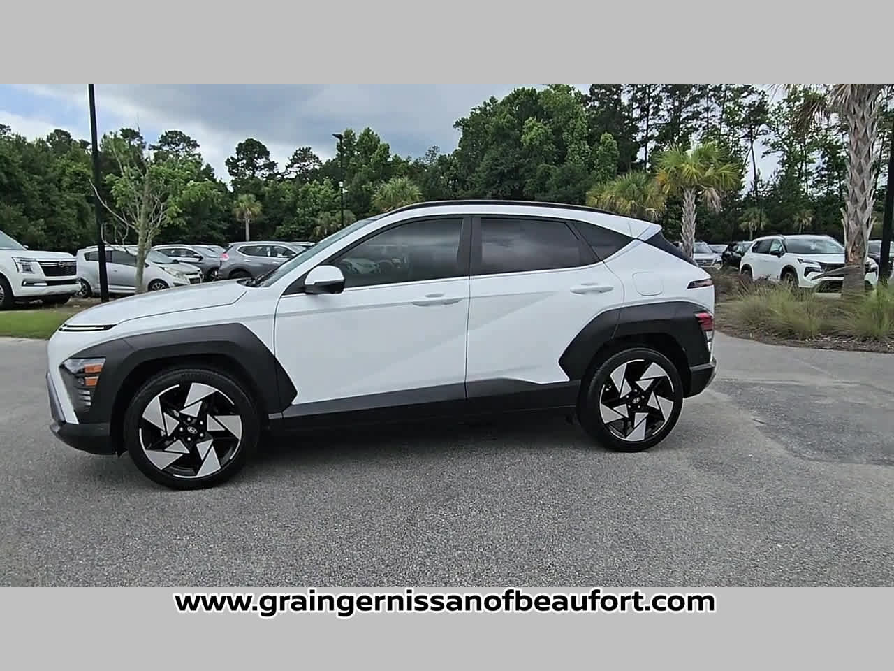 Used 2024 Hyundai Kona Limited FWD image 23