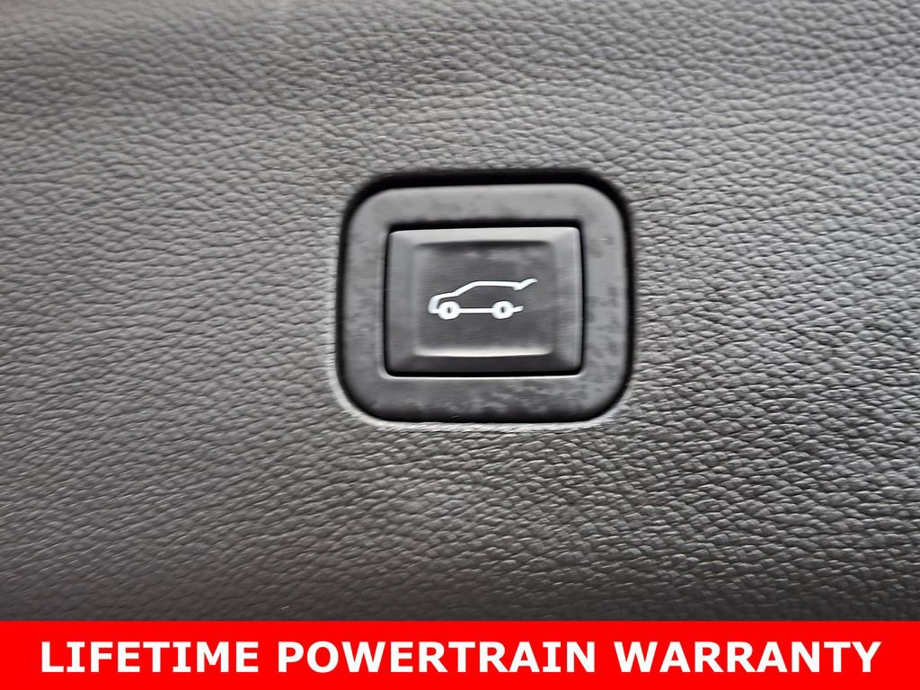 Used 2024 Buick Enclave Premium image 30