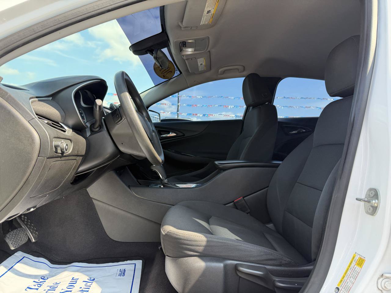 Used 2017 Chevrolet Malibu LS FWD image 13
