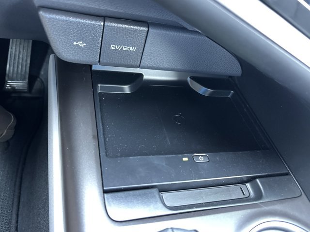 Used 2024 Toyota Camry XSE w/ Navigation Package image 34