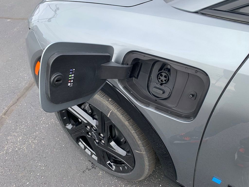 New 2024 Chevrolet Equinox EV RS image 16