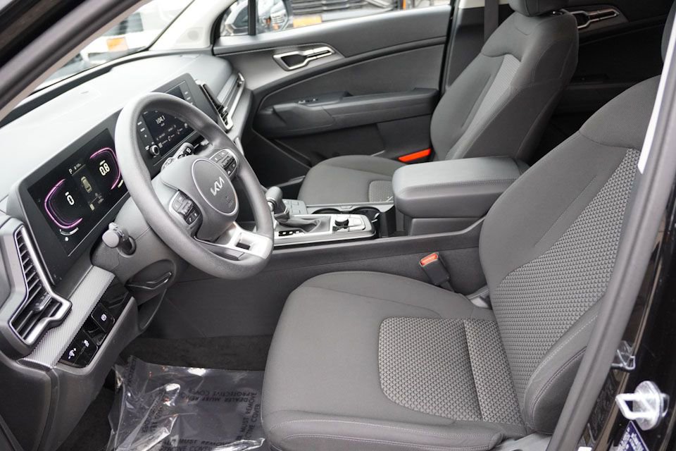 Certified 2023 Kia Sportage LX image 16