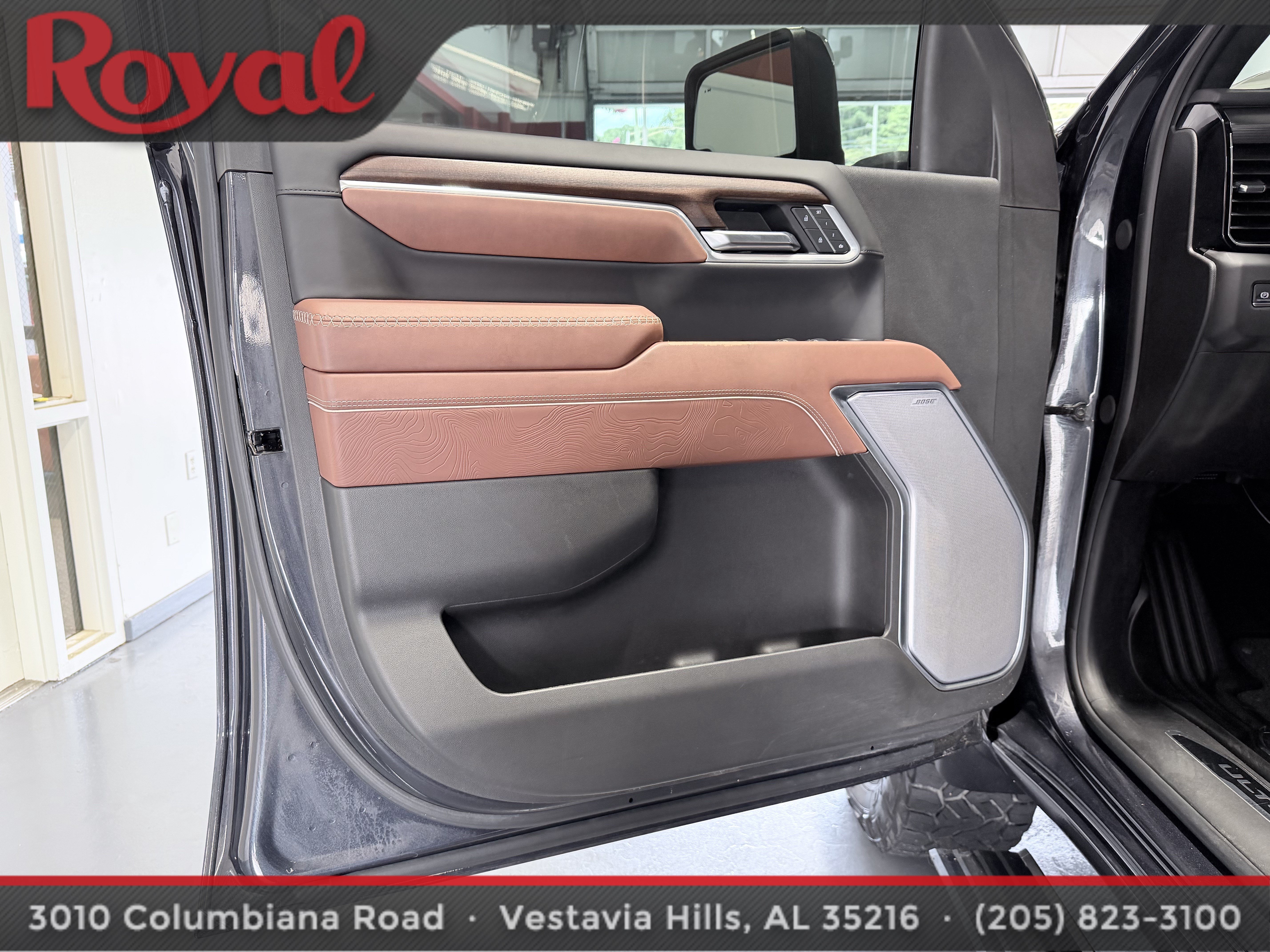 Used 2025 GMC Sierra 2500 Denali Ultimate w/ Max Trailering Package AWD/4WD image 15