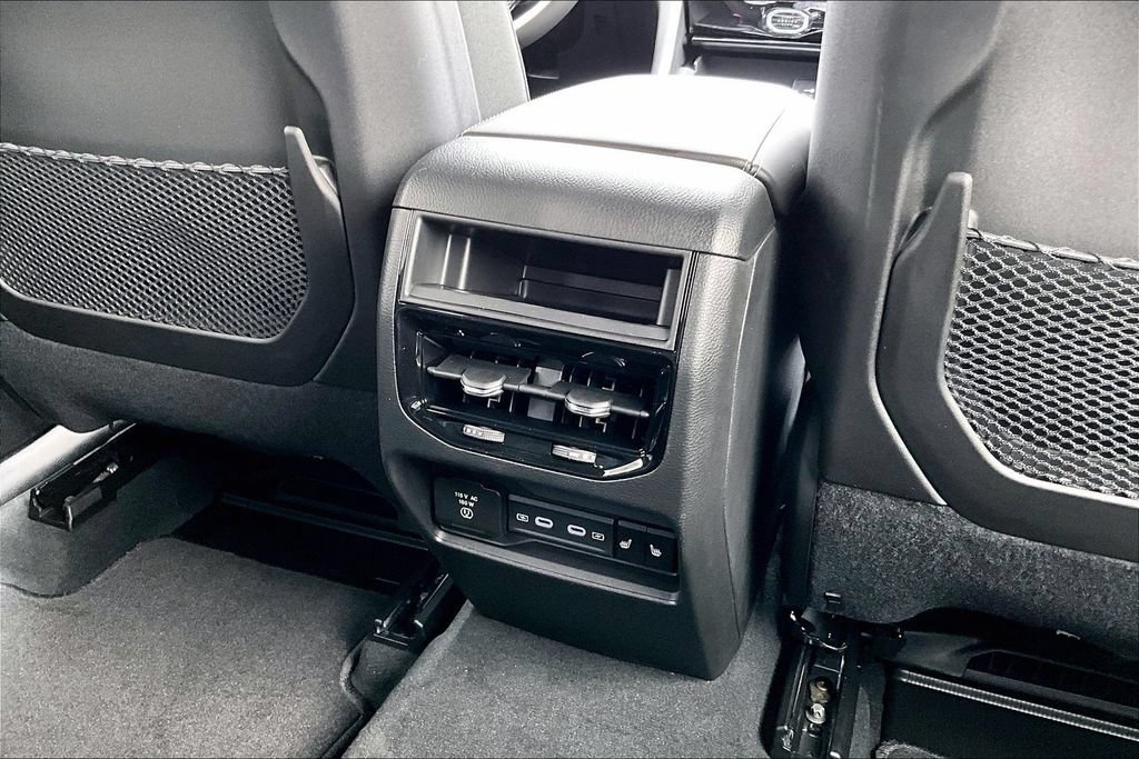 New 2026 Jeep Grand Cherokee Limited w/ Limited Altitude Package AWD/4WD image 20