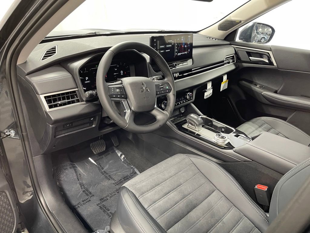 New 2025 Mitsubishi Outlander SE image 19
