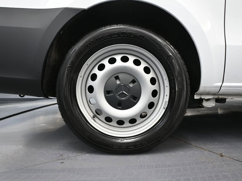 Used 2023 Mercedes-Benz Metris image 13