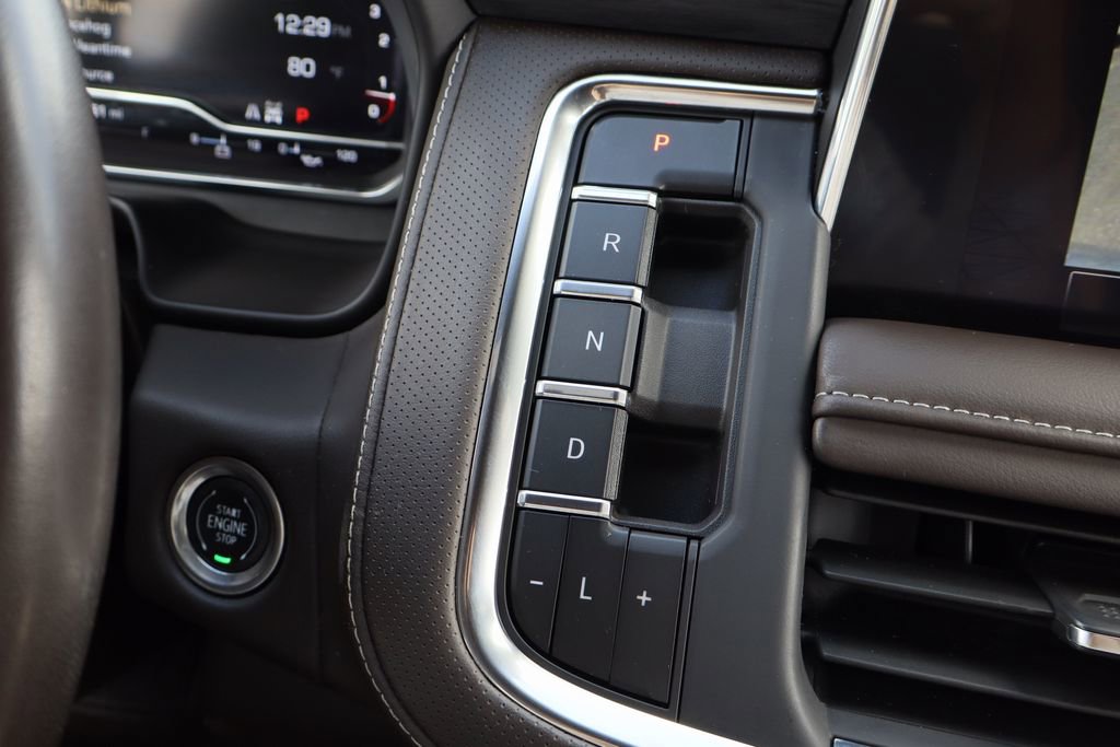 Certified 2023 GMC Yukon XL SLT w/ Max Trailering Package AWD/4WD image 18