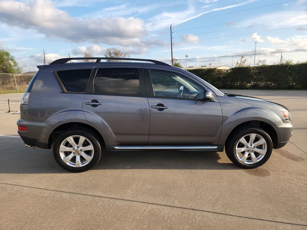 Used 2010 Mitsubishi Outlander XLS image 4