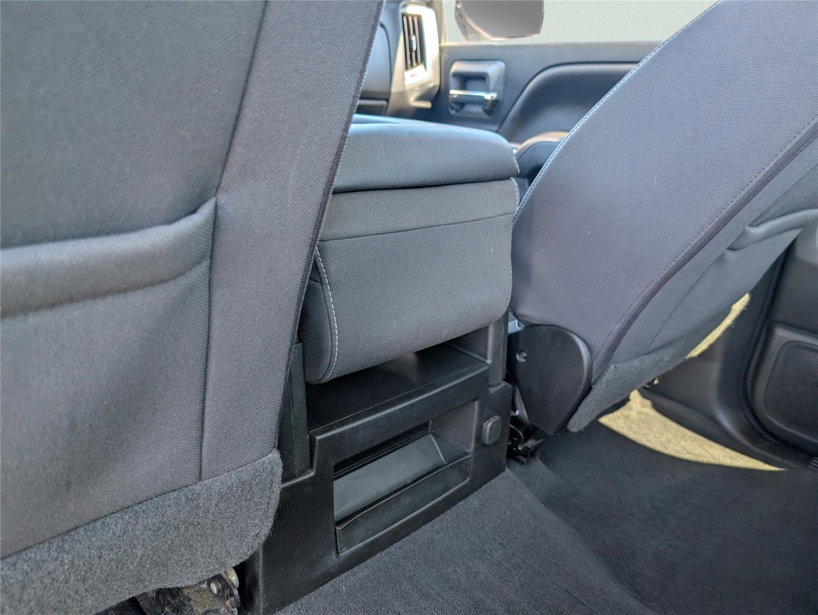 Used 2018 Chevrolet Silverado 1500 LT w/ Texas Edition image 29