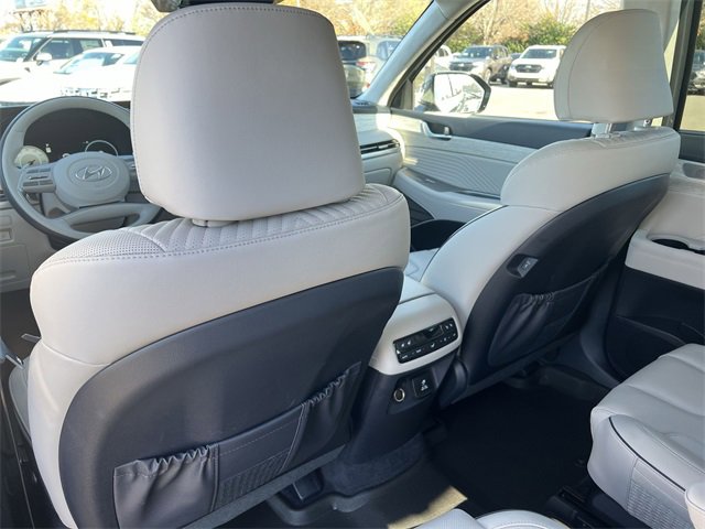 Used 2025 Hyundai Palisade Calligraphy image 32