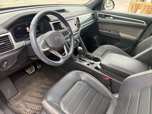 Used 2022 Volkswagen Atlas Cross Sport SEL Premium R-Line AWD/4WD image 9