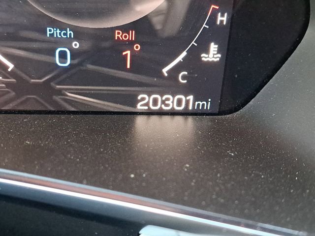 Used 2024 GMC Canyon AT4X image 26