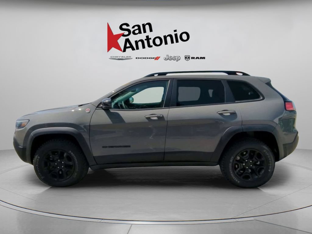 Used 2023 Jeep Cherokee Trailhawk w/ Trailer Tow Group AWD/4WD image 9