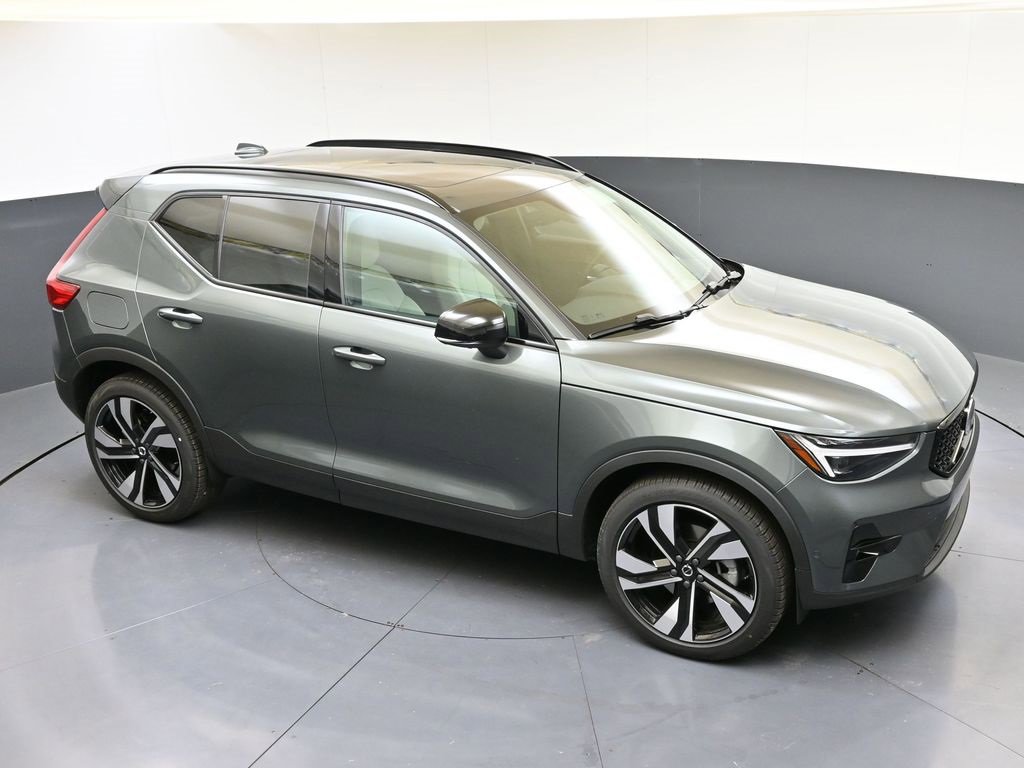 New 2026 Volvo XC40 B5 Ultra w/ Protection Package Premier image 48