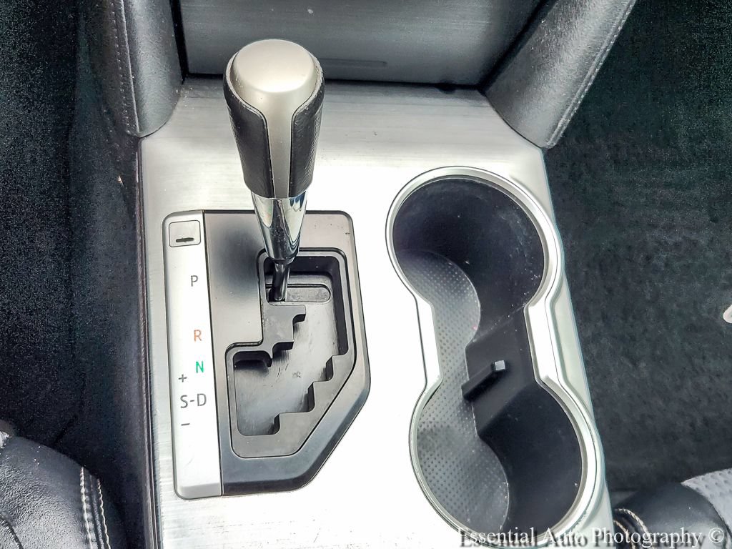Used 2012 Toyota Camry SE w/ Convenience Pkg FWD image 15