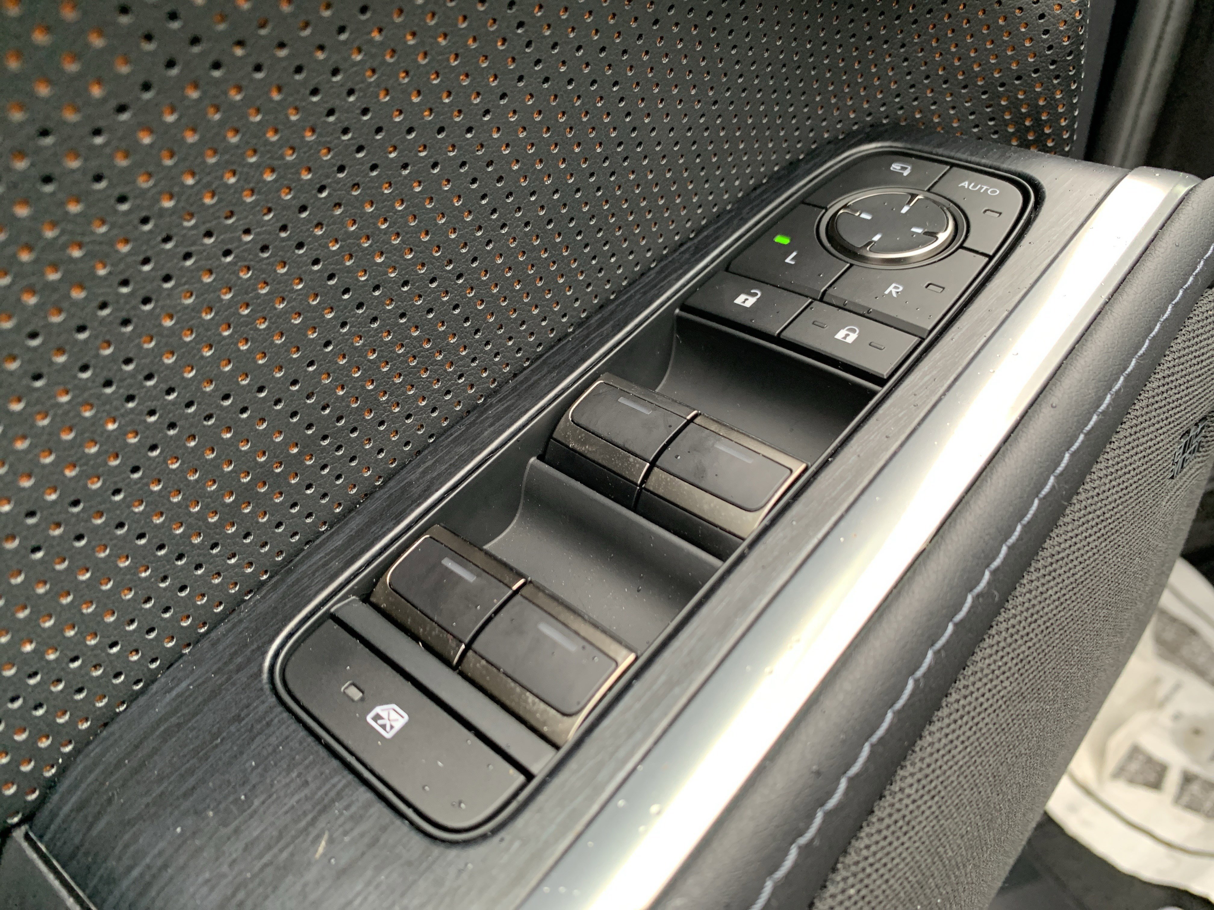 Used 2024 Lexus GX 550 image 15