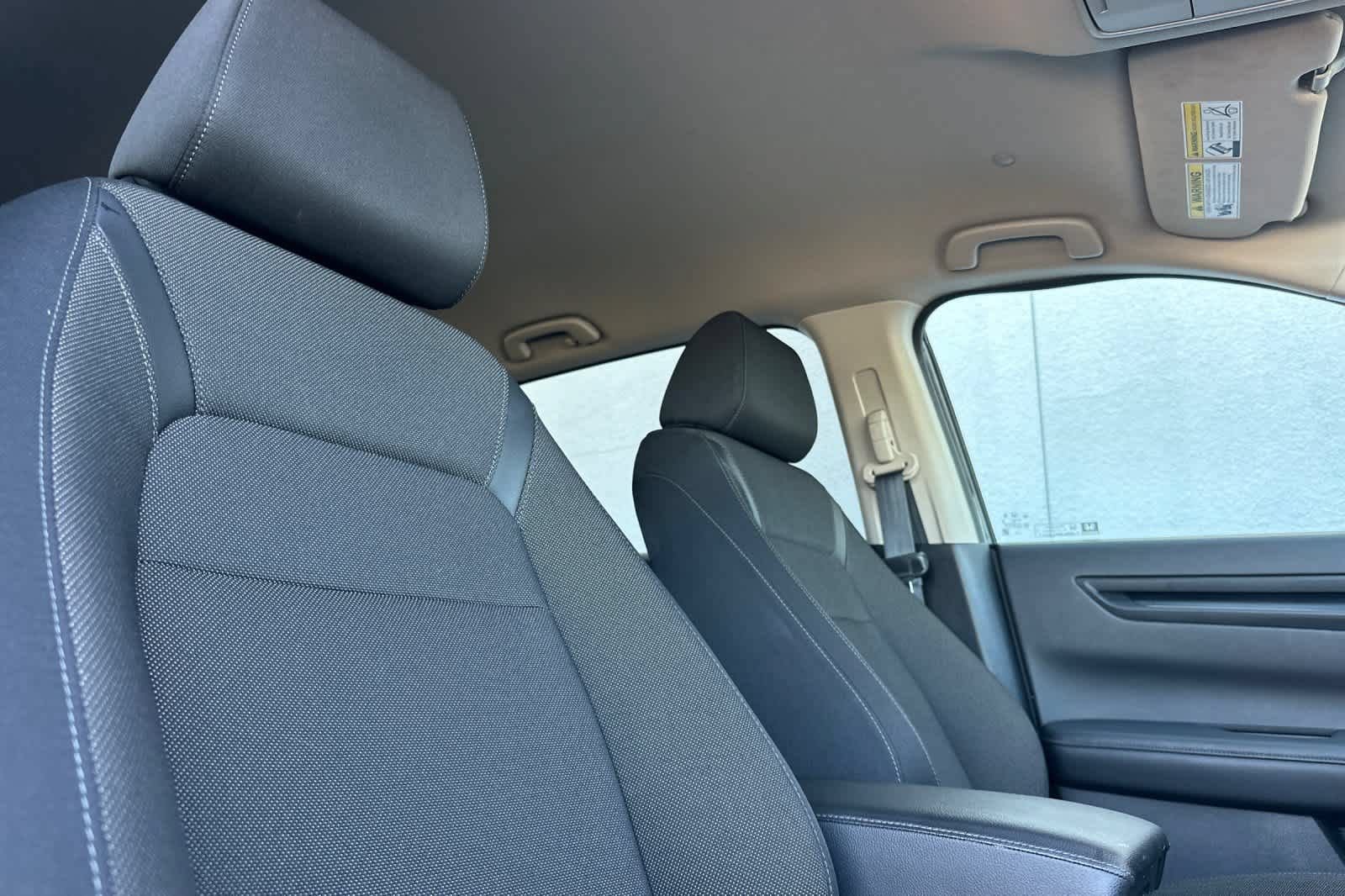Used 2025 Honda CR-V LX image 17