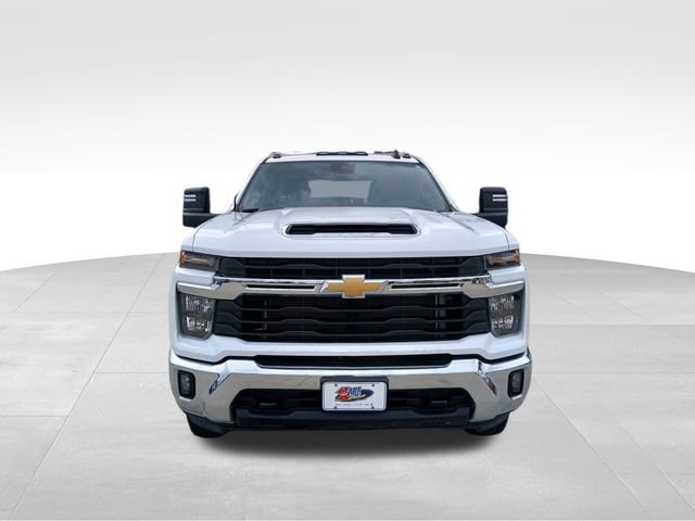 Used 2024 Chevrolet Silverado 3500 LT w/ Convenience Package image 8