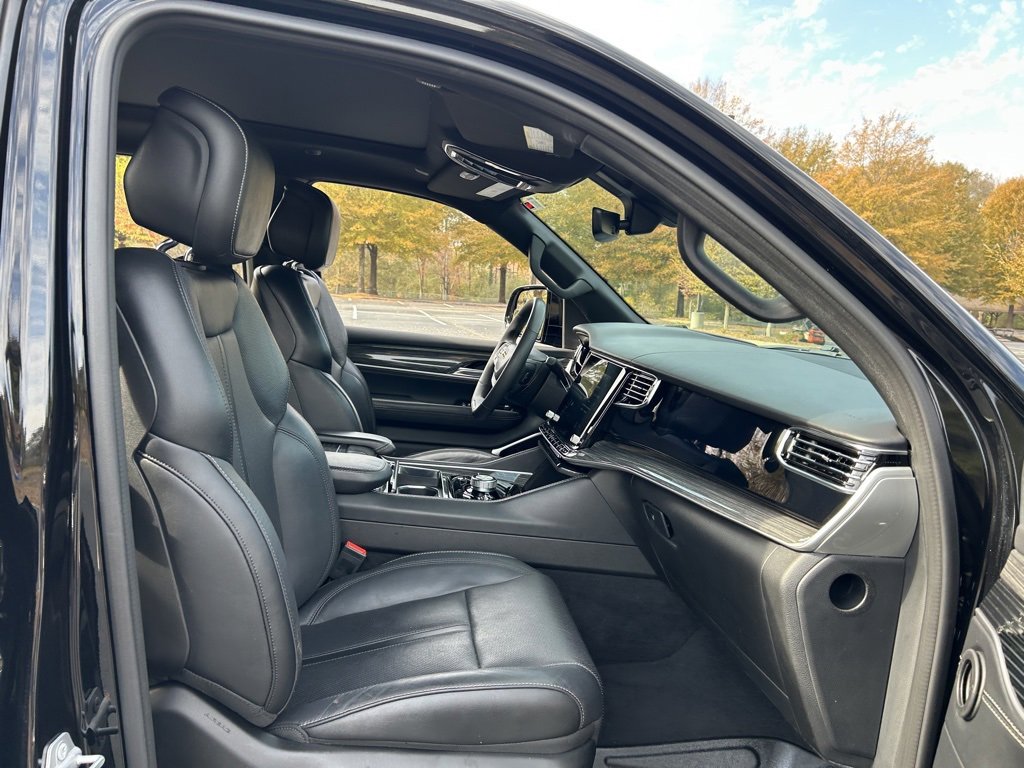 Used 2022 Jeep Wagoneer Series III w/ Premium Group I image 53