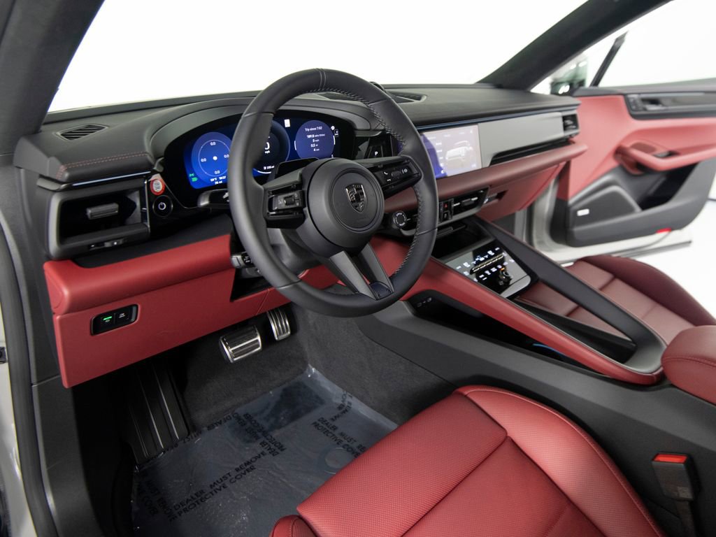 New 2026 Porsche Macan Turbo Electric image 4