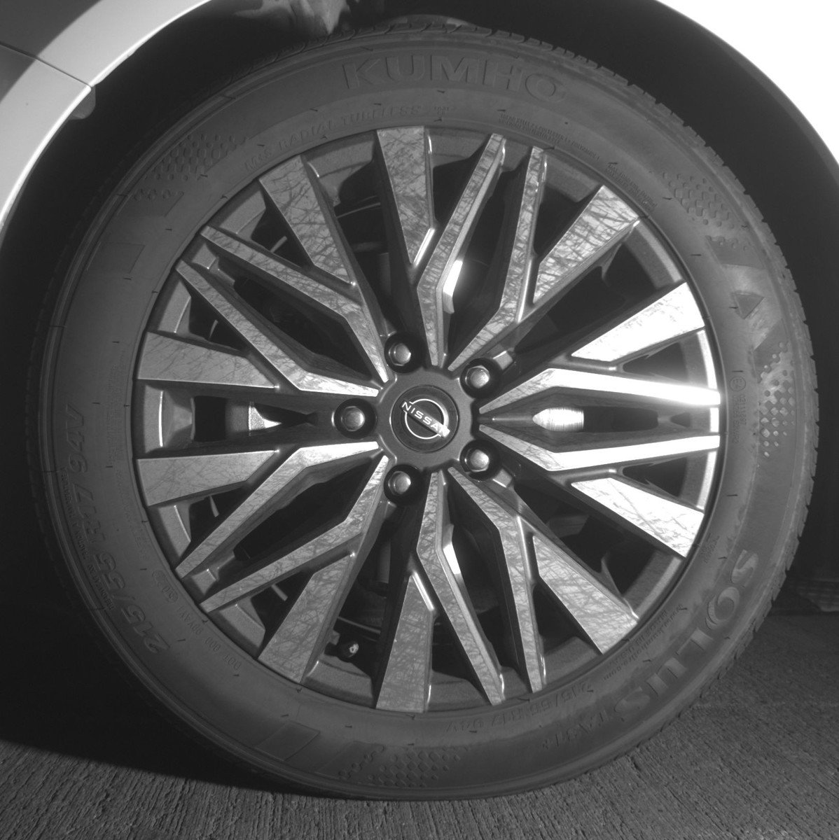 Used 2025 Nissan Altima 2.5 SV image 12