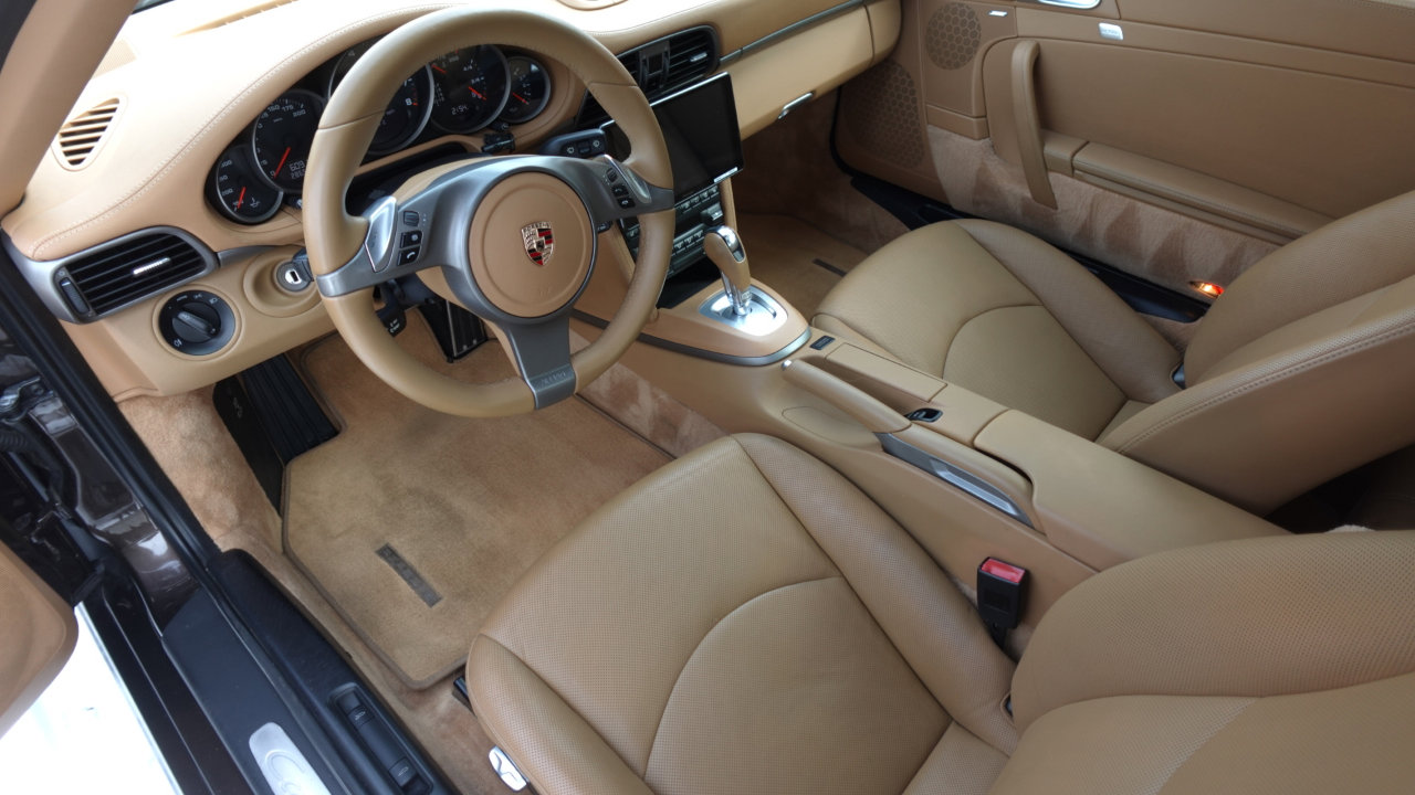 Used 2010 Porsche 911 Carrera image 17