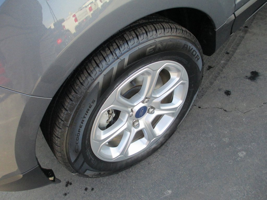 Used 2018 Ford EcoSport SE w/ SE Convenience Package image 10