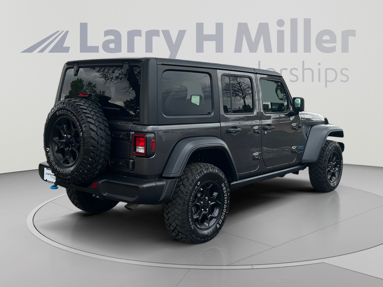 Used 2023 Jeep Wrangler Unlimited w/ 8.4" Radio Group AWD/4WD image 5
