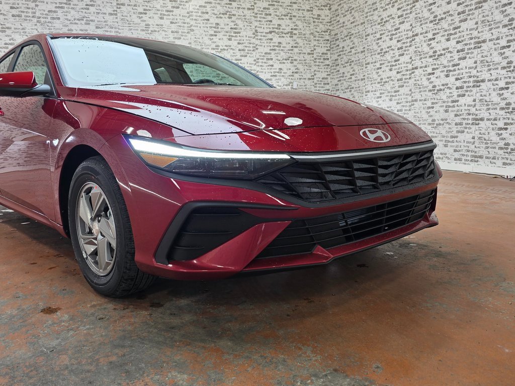 New 2026 Hyundai Elantra SE image 7